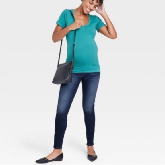 Isabel by Ingrid & Isabel Maternity Jean High Over Belly Back Crossover Panel - Picture 2 of 14